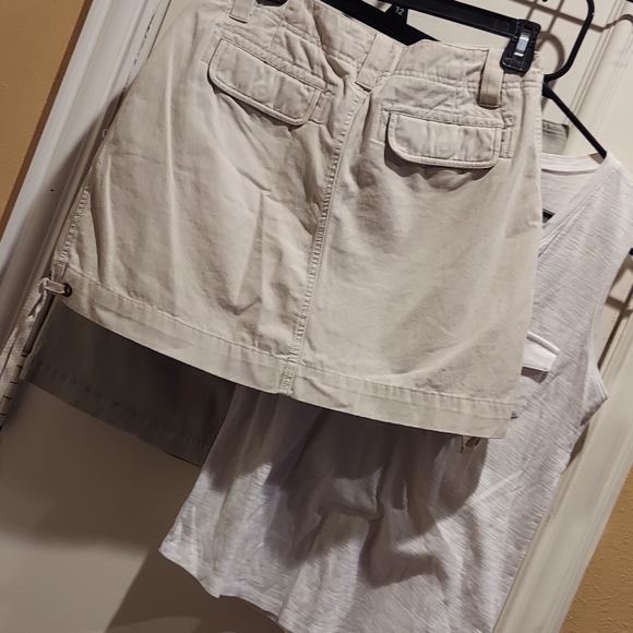 FINALPRICE🔥4 PC bundle 2 skirt tan and 2 top(one mini skirt shorts) - Picture 13 of 17